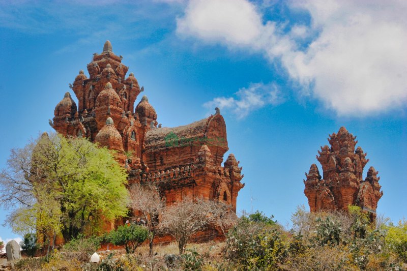 Tháp Poklong Garai Ninh Thuận