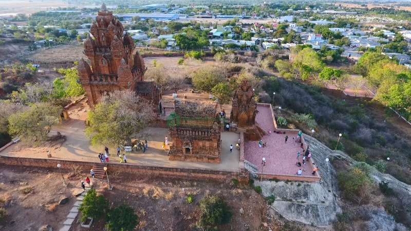 Tháp Poklong Garai Ninh Thuận