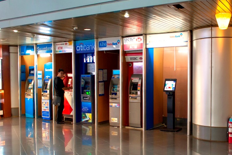 Chuỗi cây ATM của khu công nghiệp Phú Tân