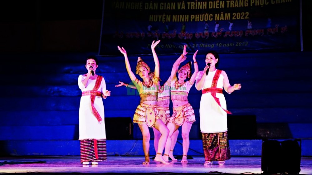Rực rỡ sắc màu Lễ hội KaTê 2022 Ninh Thuận