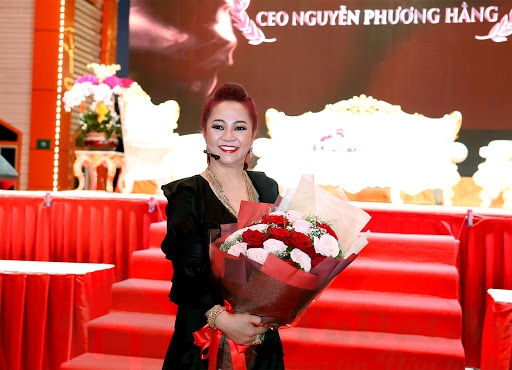 CEO Nguyễn Phương Hằng