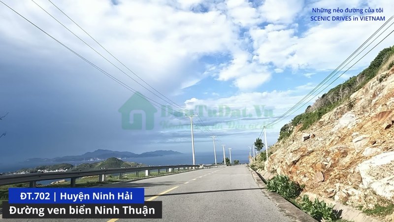 Tuyến 702Những con đường ven biển tuyệt đẹp ở Việt Nam