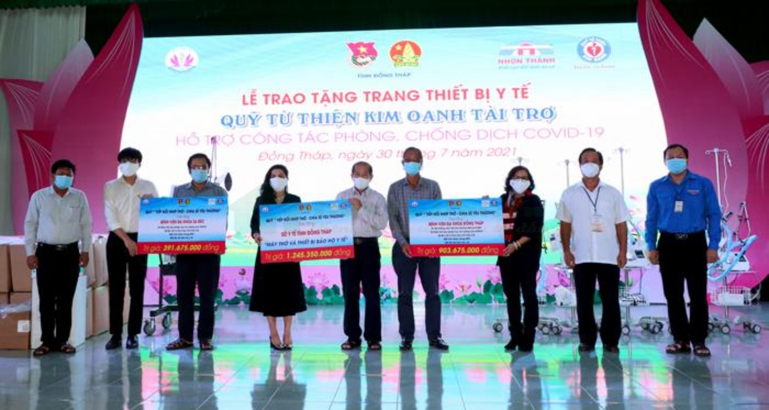 Kim Oanh Group hỗ trợ vật tư y tế cho tỉnh Long An